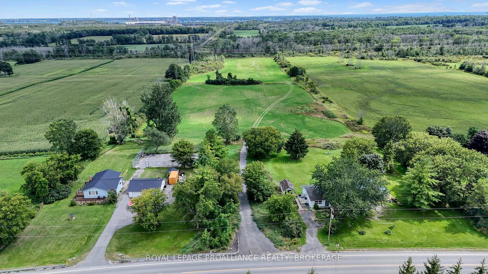 Photo 14 of 2346 County Road 22, Loyalist, Lennox and Addington - South — HOMEH