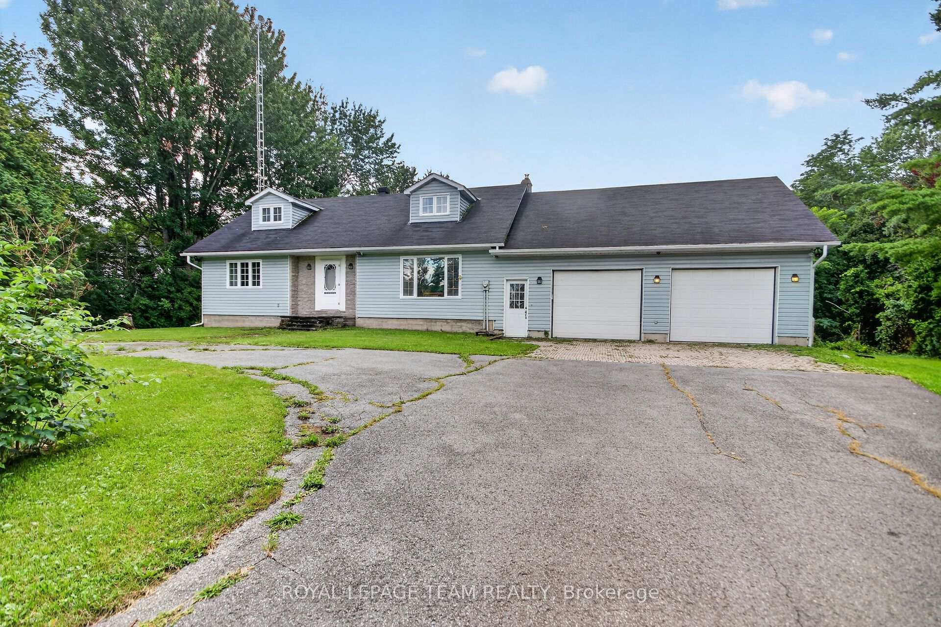 Photo 2 of 3246 Tolmies Corners Road, North Stormont, North Stormont (Roxborough) Twp — HOMEH