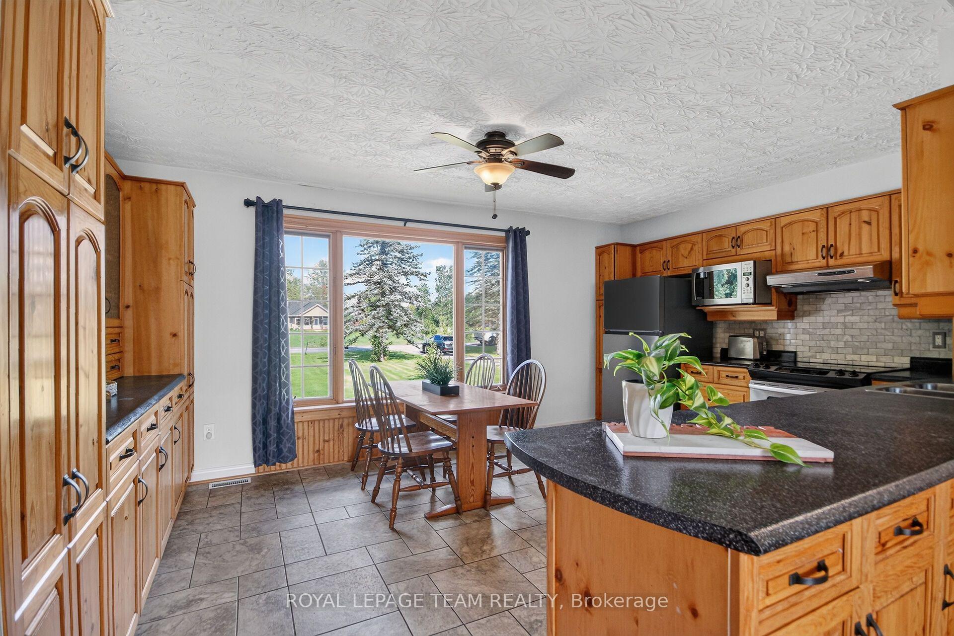 Photo 16 of 3246 Tolmies Corners Road, North Stormont, North Stormont (Roxborough) Twp — HOMEH