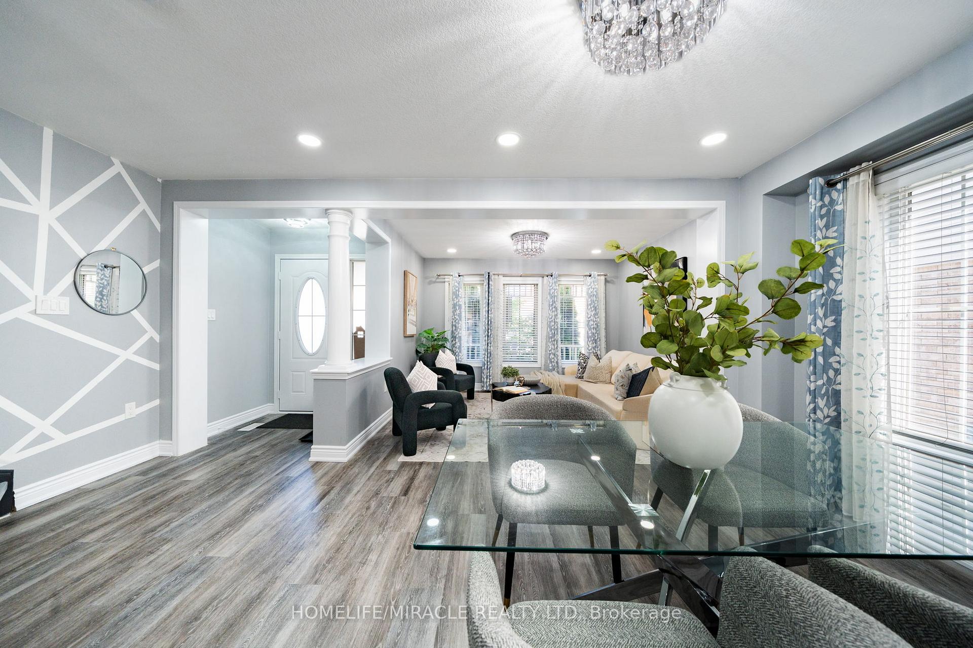 Photo 6 of 151 Baldwin Drive, Cambridge, Silver Heights — HOMEH