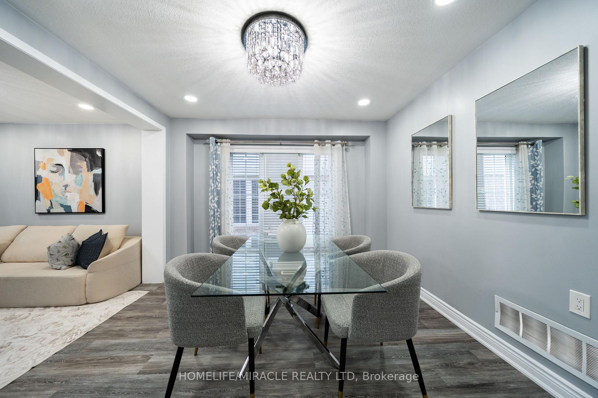 Photo 14 of 151 Baldwin Drive, Cambridge, Silver Heights — HOMEH