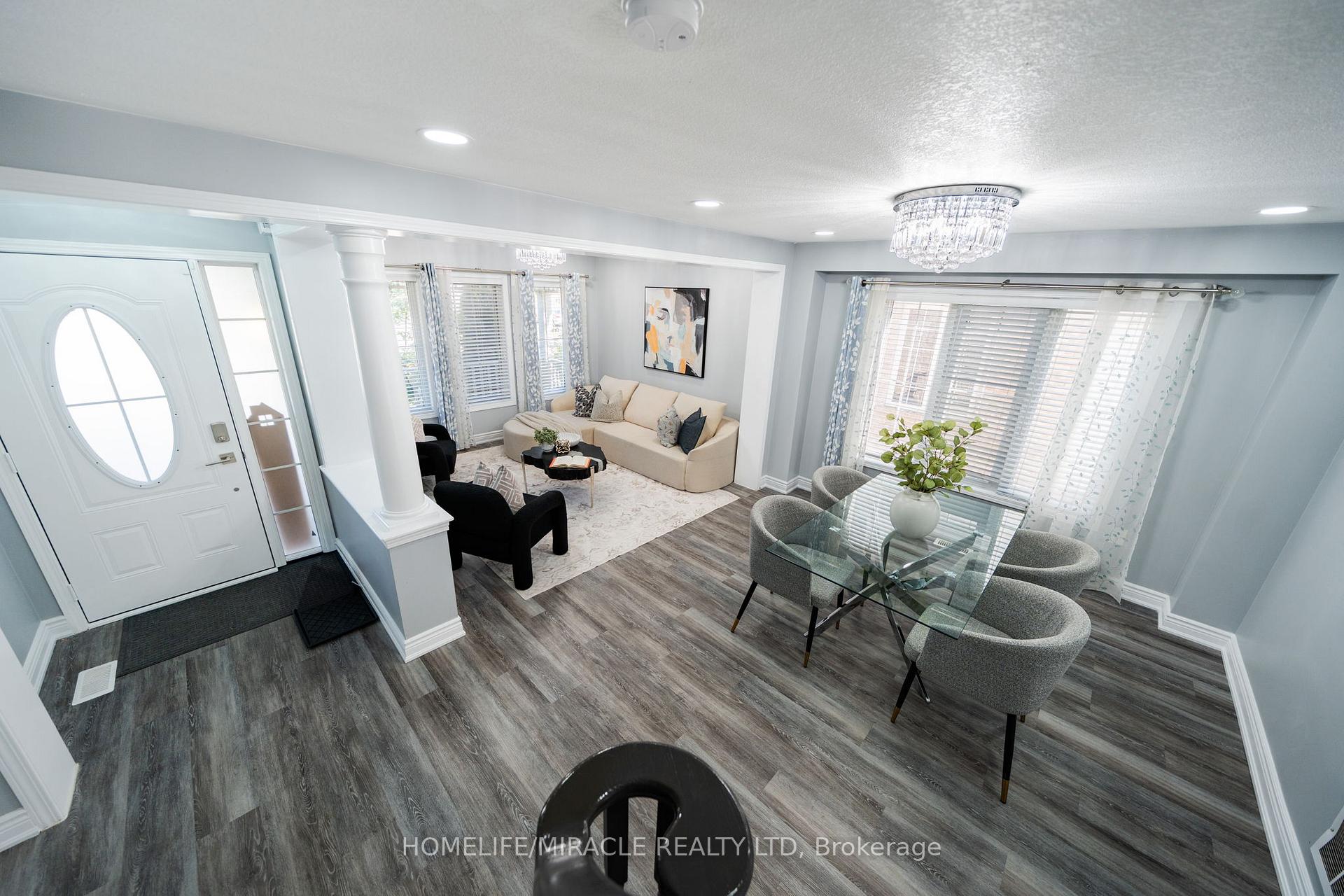 Photo 15 of 151 Baldwin Drive, Cambridge, Silver Heights — HOMEH