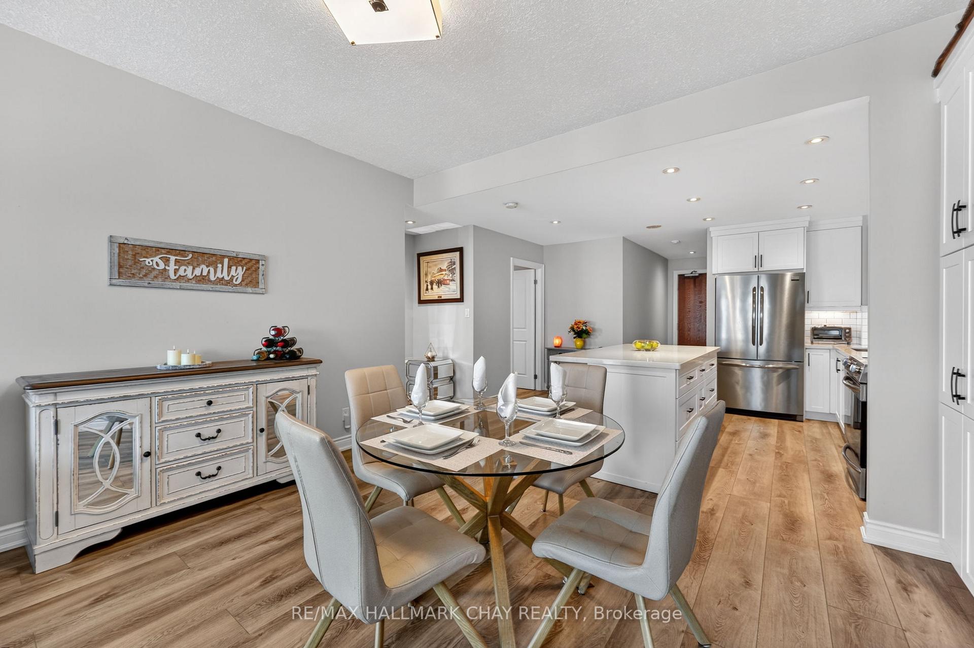 Photo 9 of Unit 805, 37 Ellen Street, Barrie, City Centre — HOMEH