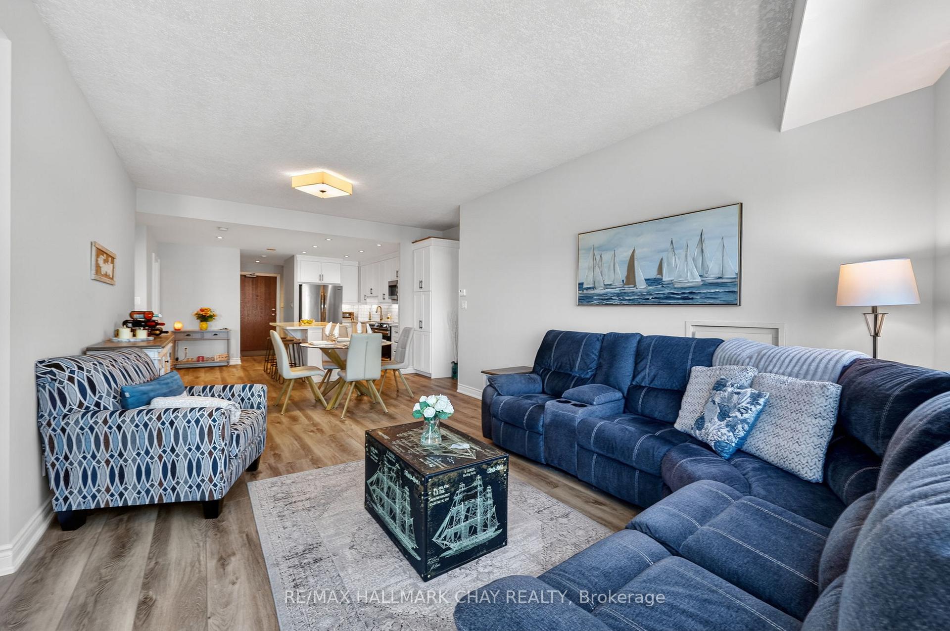 Photo 12 of Unit 805, 37 Ellen Street, Barrie, City Centre — HOMEH