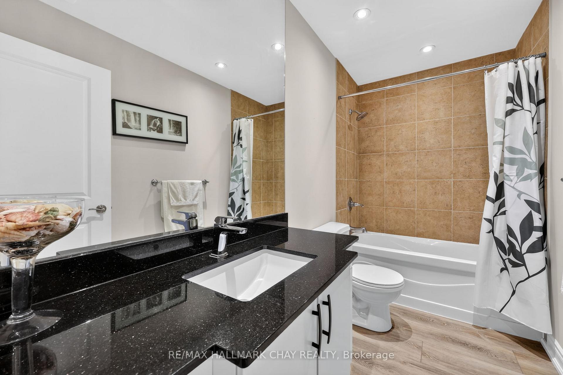 Photo 13 of Unit 805, 37 Ellen Street, Barrie, City Centre — HOMEH
