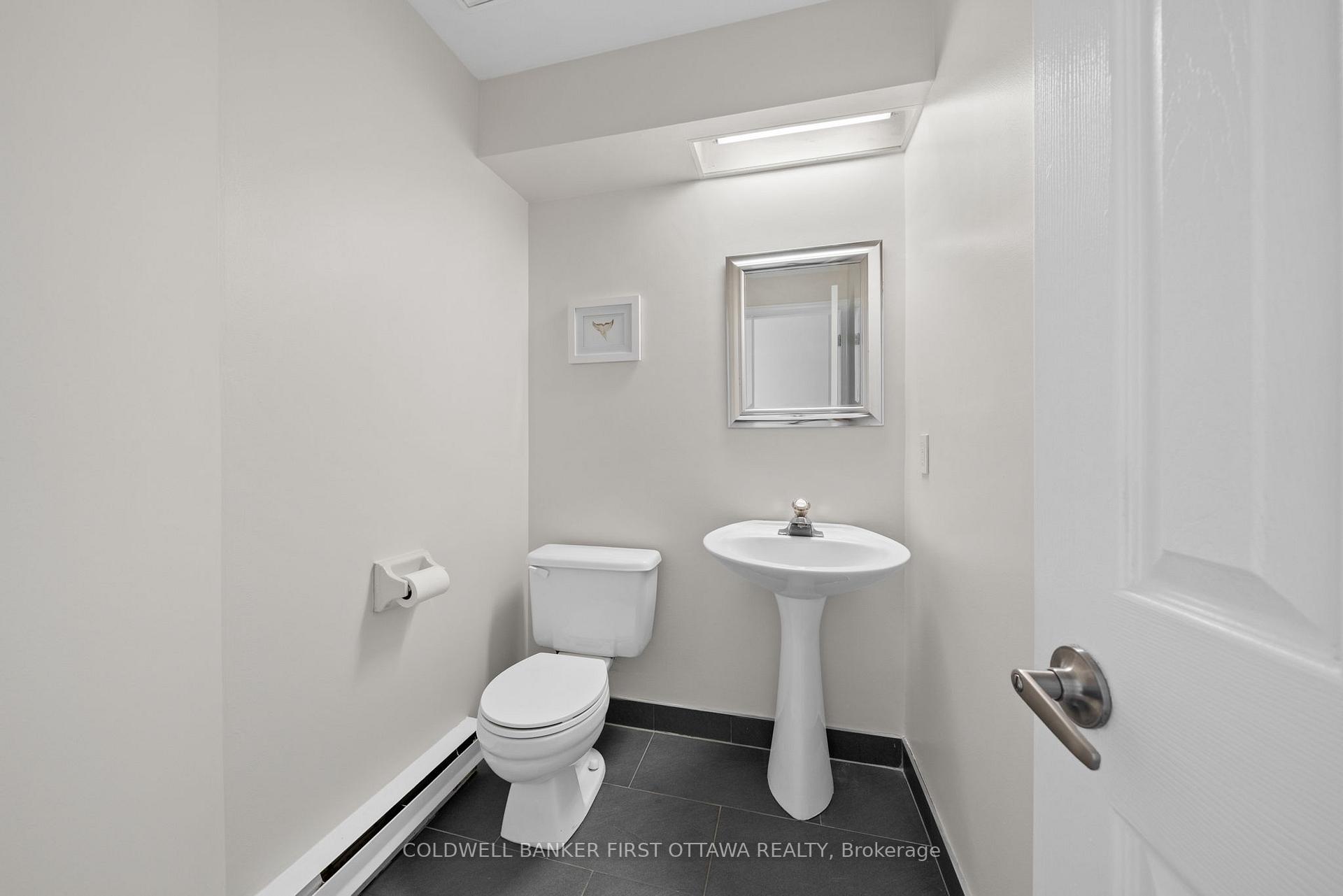 Photo 6 of 386 Briston Private, Ottawa, Hunt Club Park — HOMEH