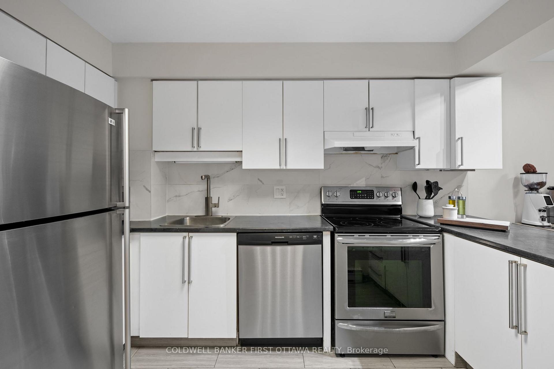 Photo 7 of 386 Briston Private, Ottawa, Hunt Club Park — HOMEH