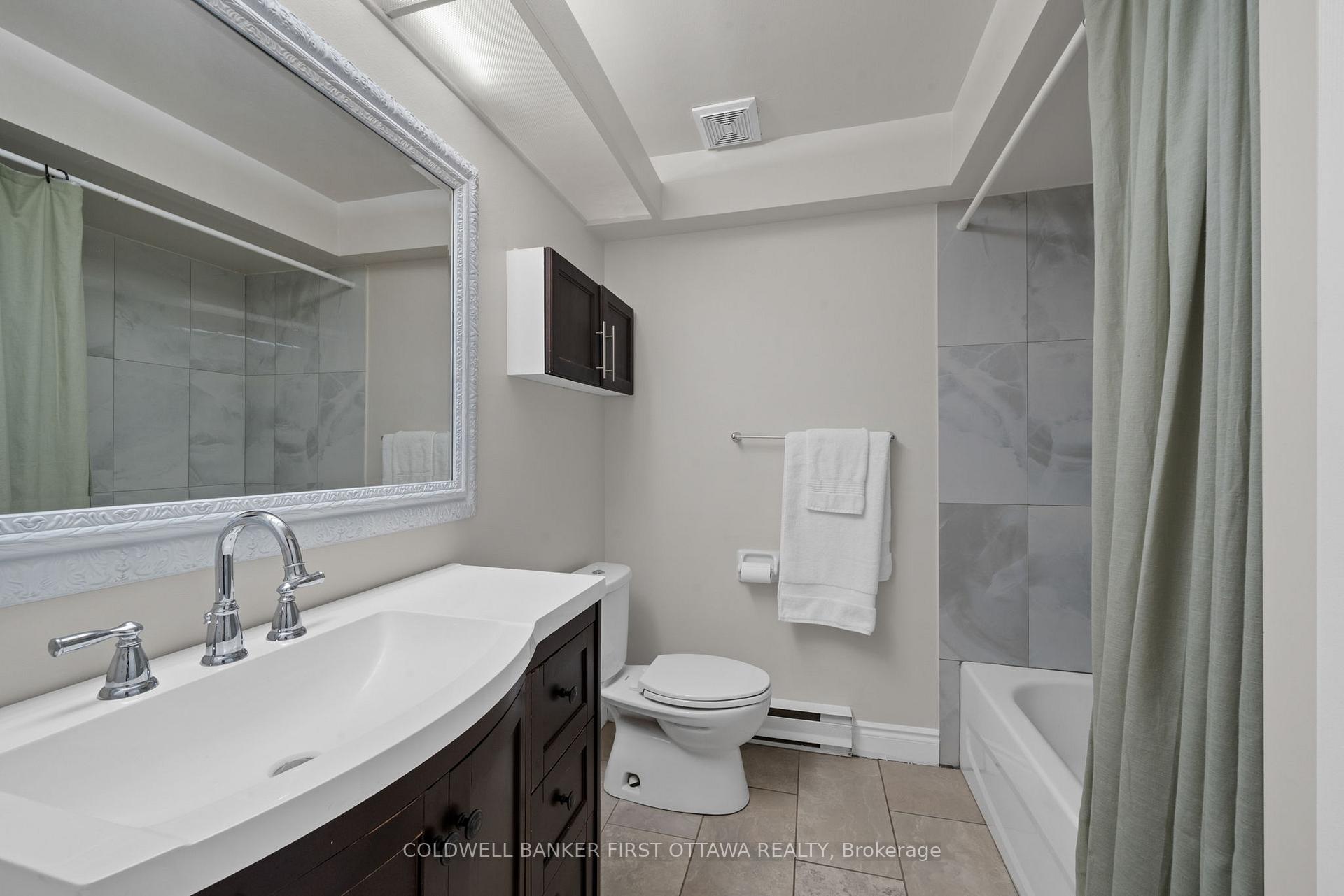 Photo 22 of 386 Briston Private, Ottawa, Hunt Club Park — HOMEH
