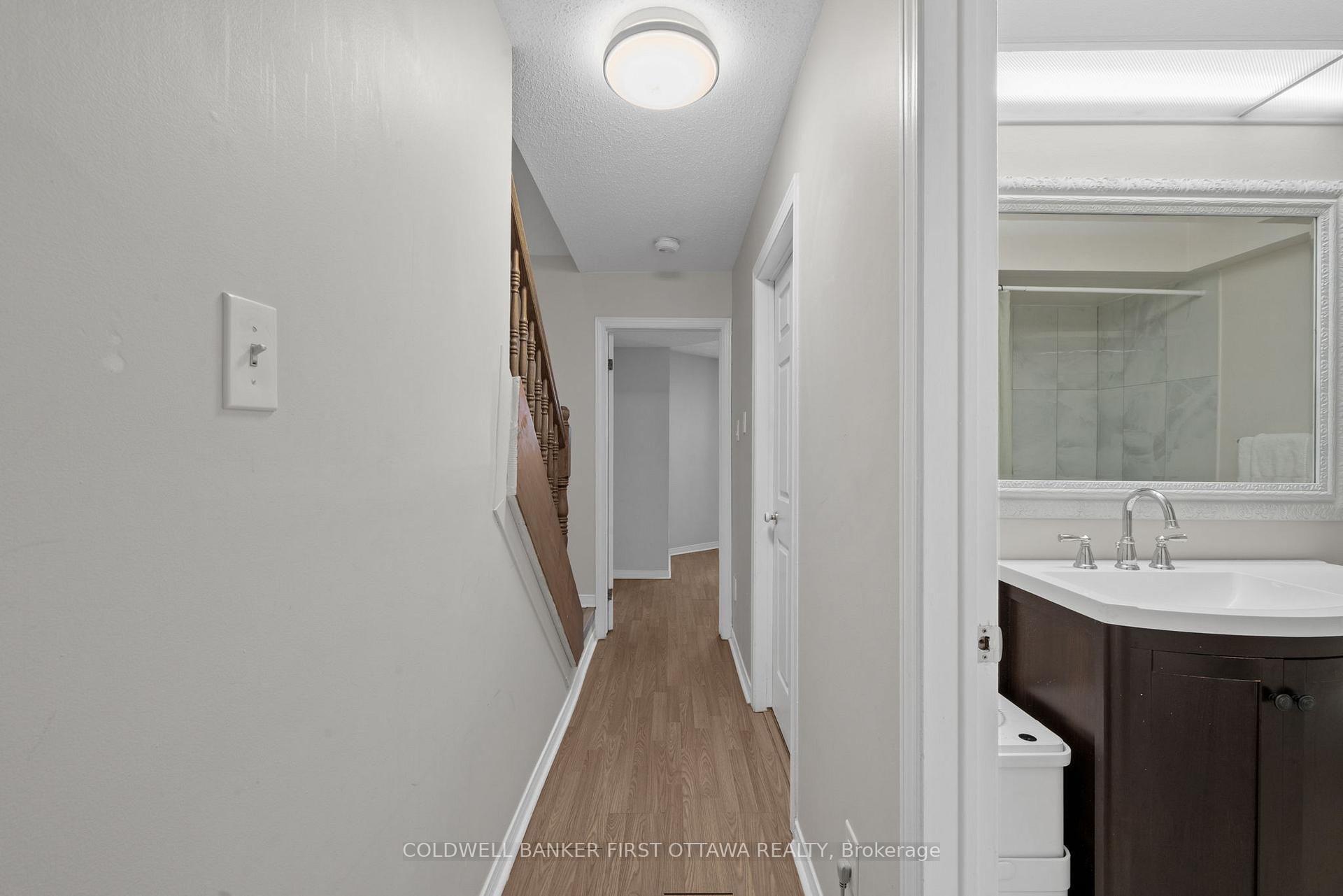 Photo 23 of 386 Briston Private, Ottawa, Hunt Club Park — HOMEH