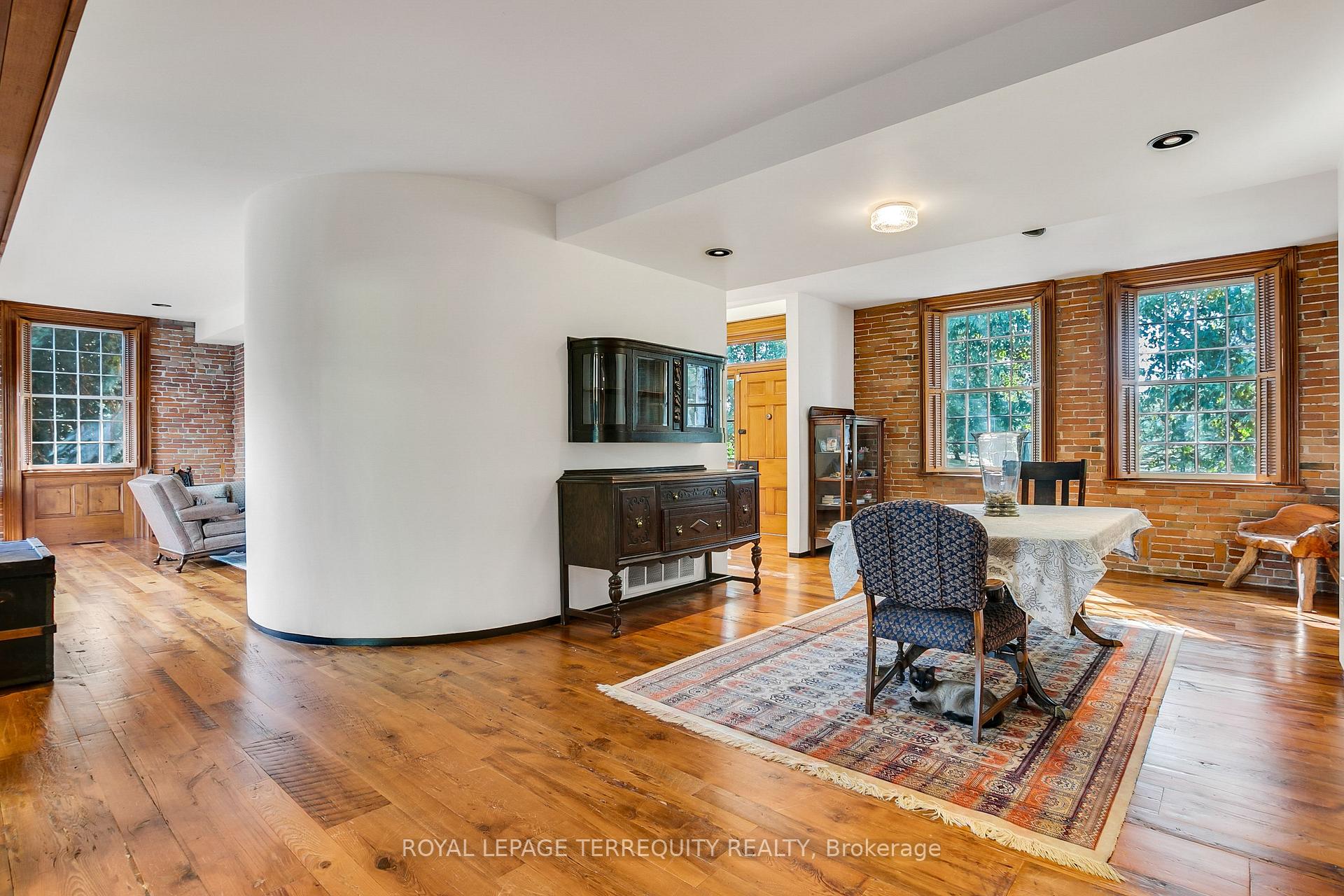 Photo 9 of 15625 8th Concession Road, King, Rural King — HOMEH