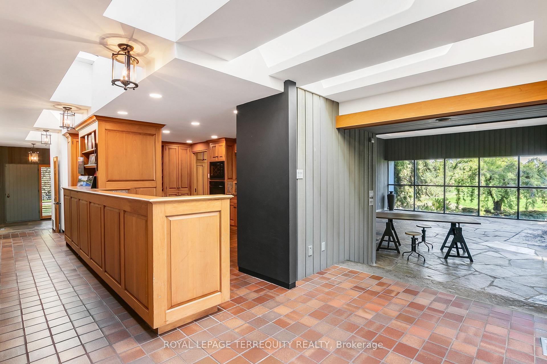 Photo 16 of 15625 8th Concession Road, King, Rural King — HOMEH