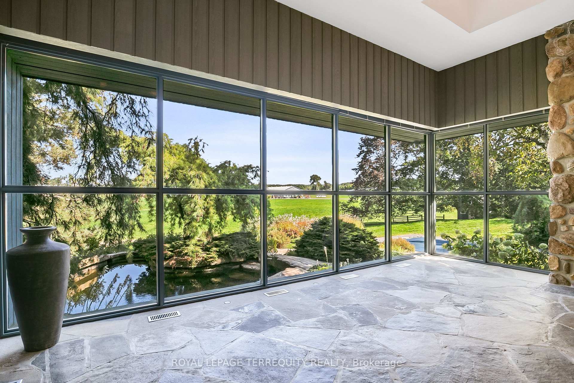 Photo 20 of 15625 8th Concession Road, King, Rural King — HOMEH