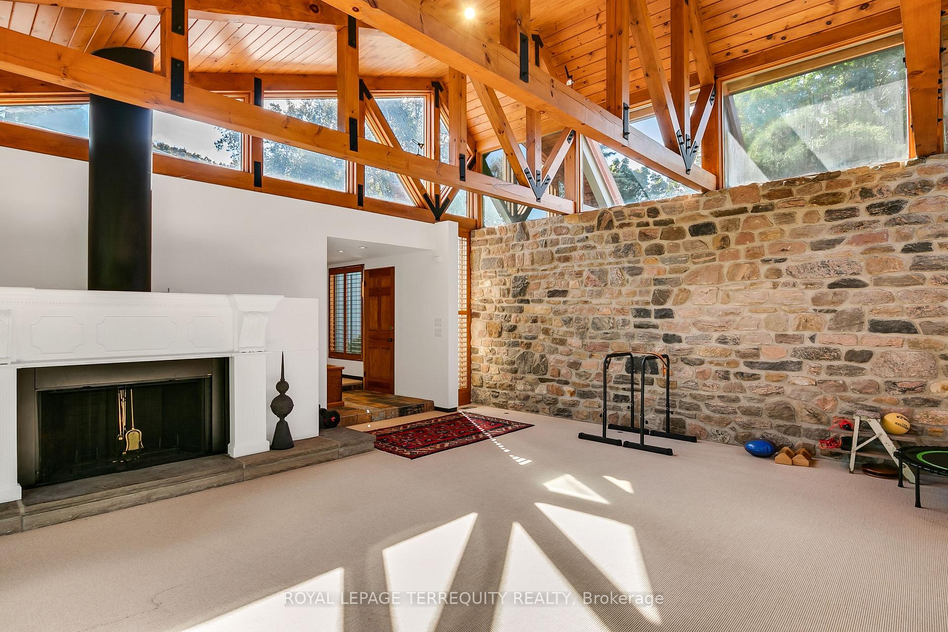 Photo 21 of 15625 8th Concession Road, King, Rural King — HOMEH