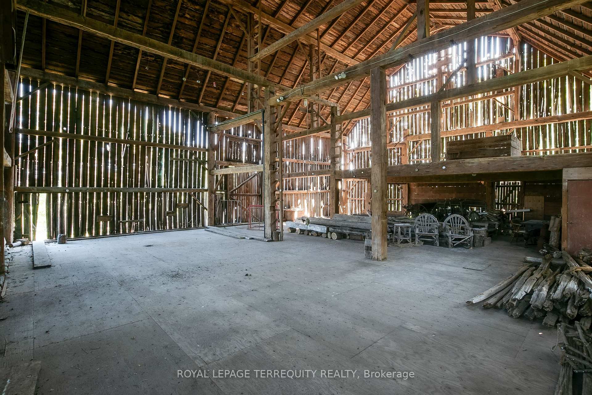 Photo 34 of 15625 8th Concession Road, King, Rural King — HOMEH