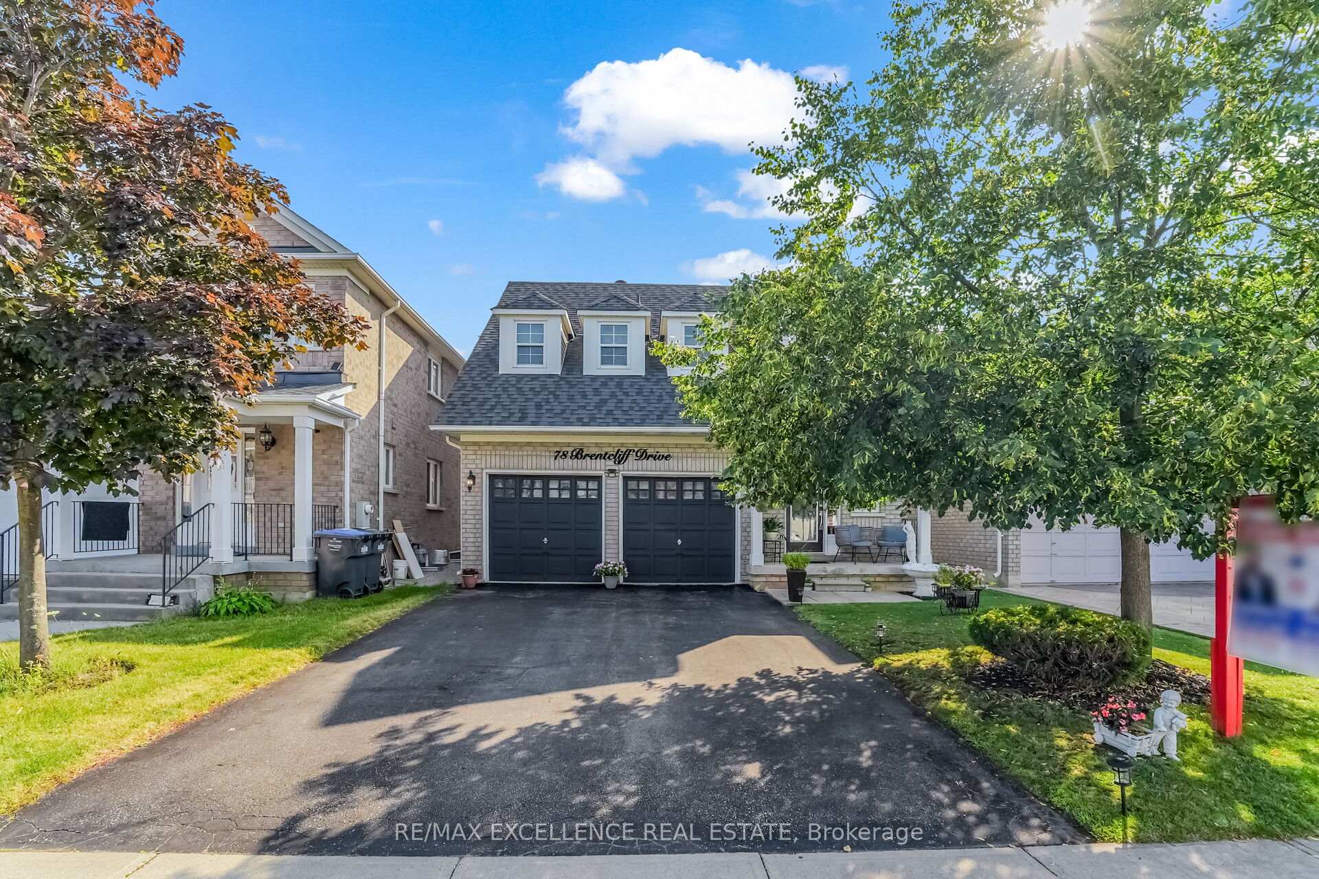 Photo 2 of 78 Brentcliff Drive, Brampton, Fletcher's Meadow — HOMEH