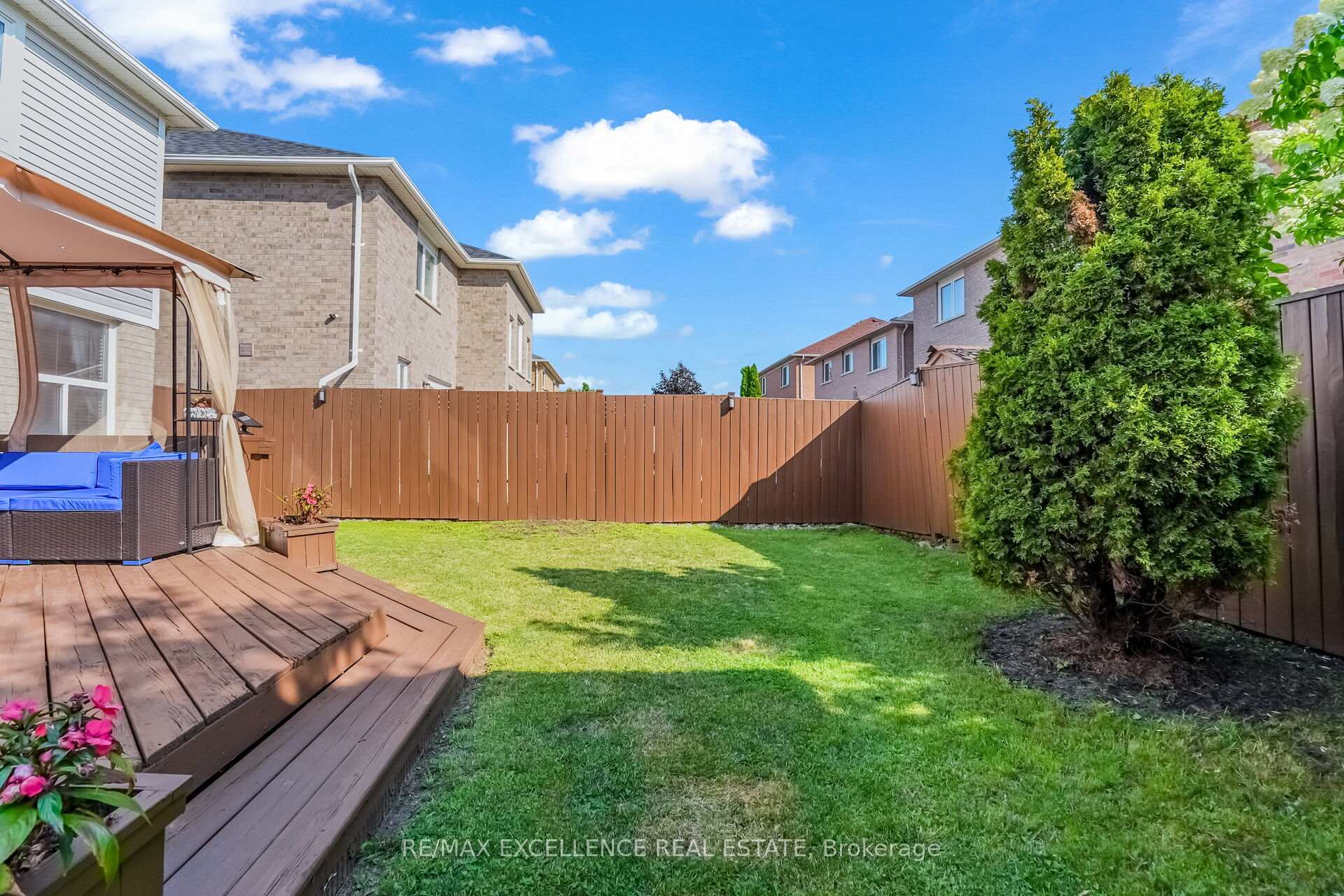 Photo 38 of 78 Brentcliff Drive, Brampton, Fletcher's Meadow — HOMEH