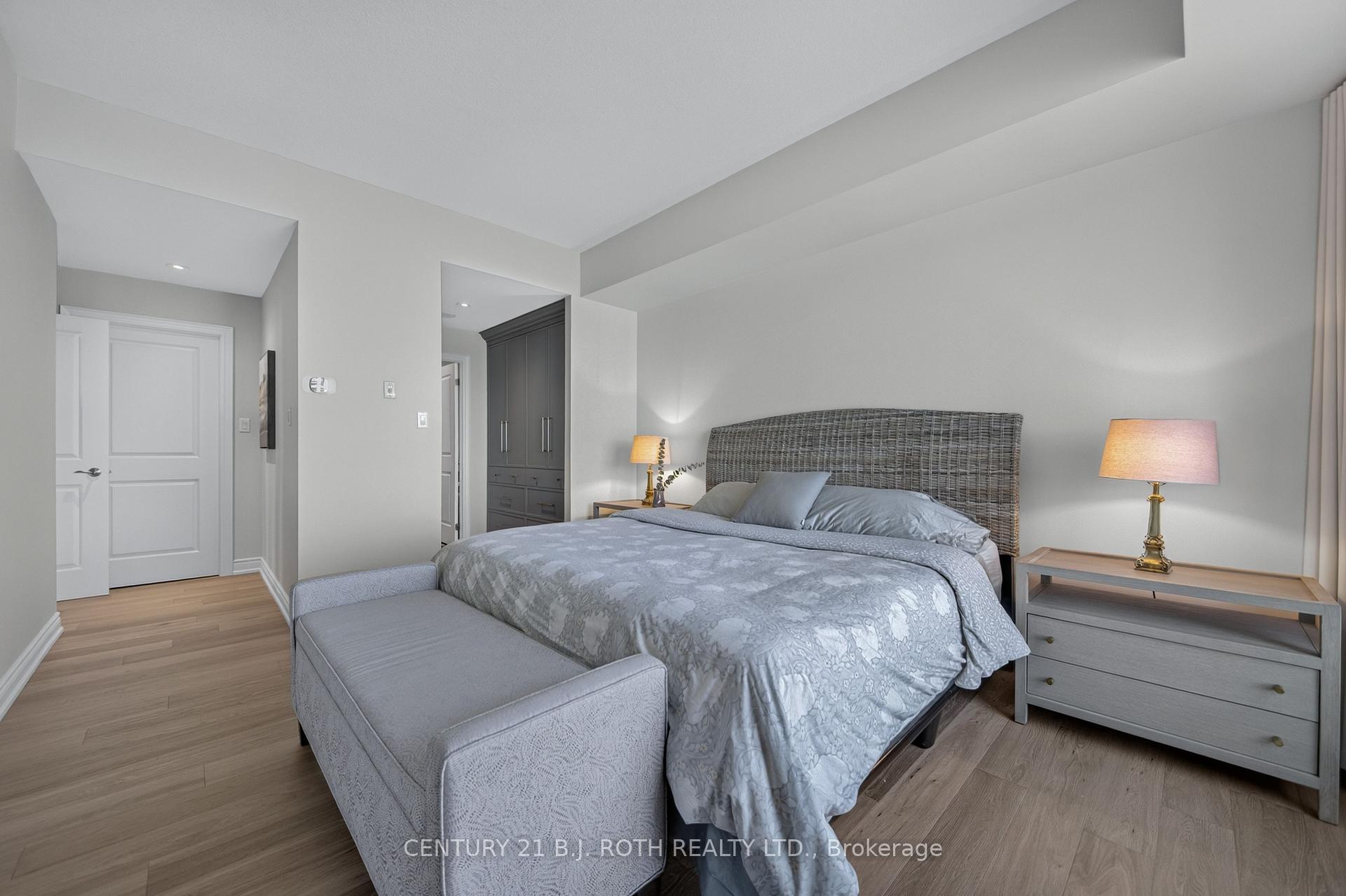 Photo 36 of Unit 904, 33 Ellen Street, Barrie, City Centre — HOMEH