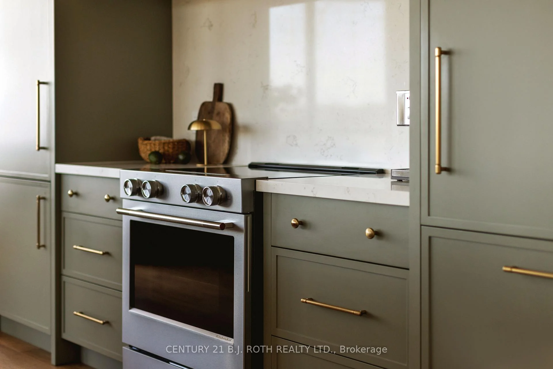 Photo 19 of Unit 904, 33 Ellen Street, Barrie, City Centre — HOMEH