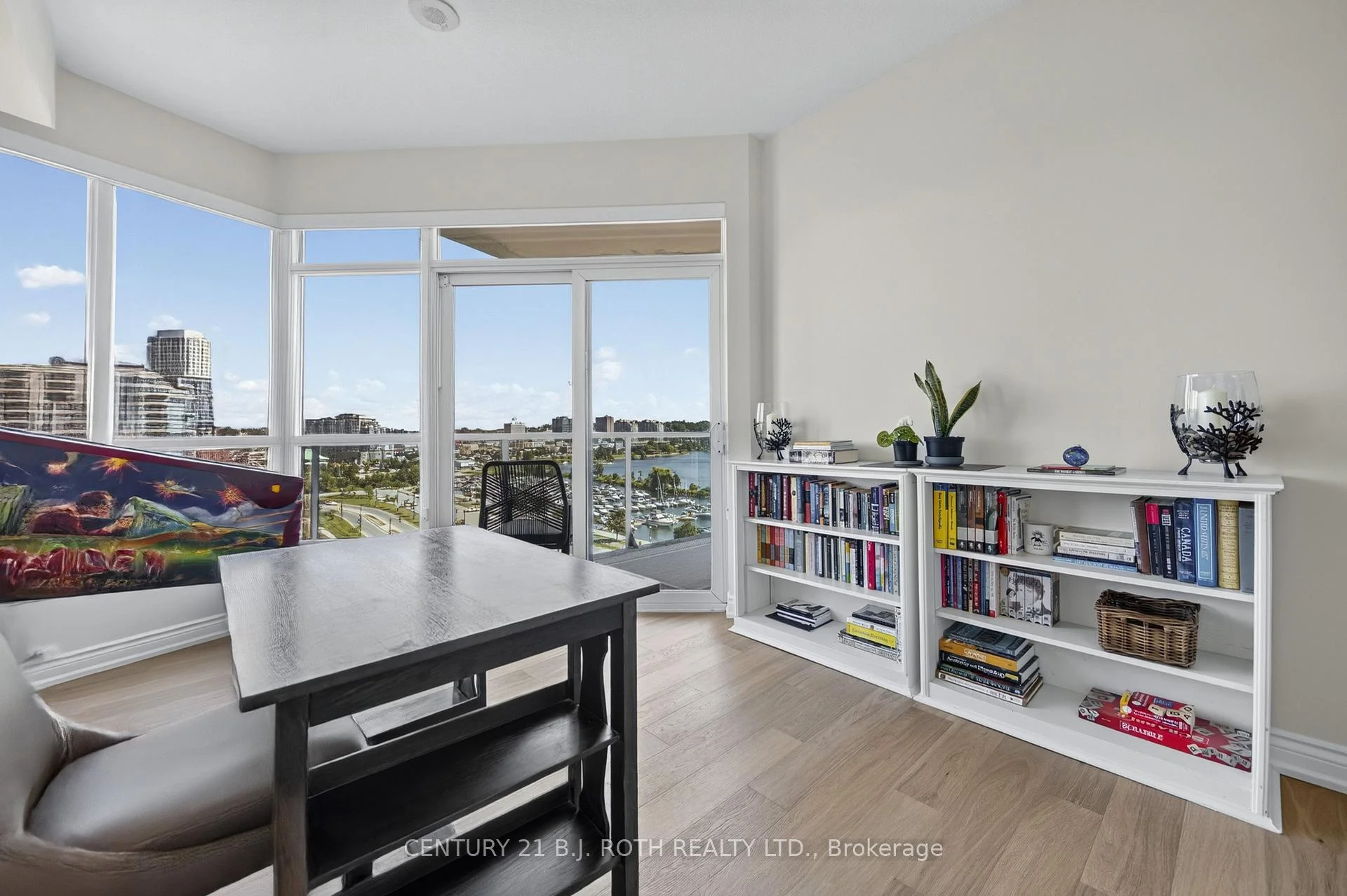 Photo 32 of Unit 904, 33 Ellen Street, Barrie, City Centre — HOMEH