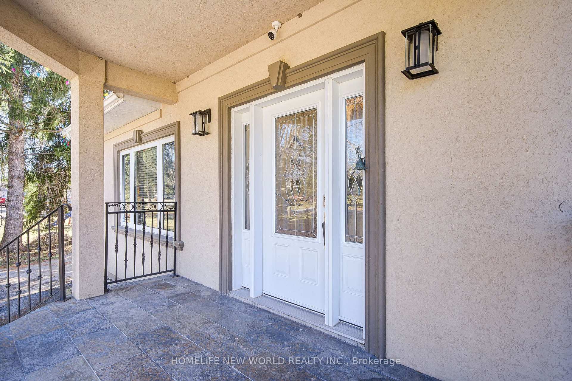 Photo 6 of 215 Willow Drive, Georgina, Keswick South — HOMEH