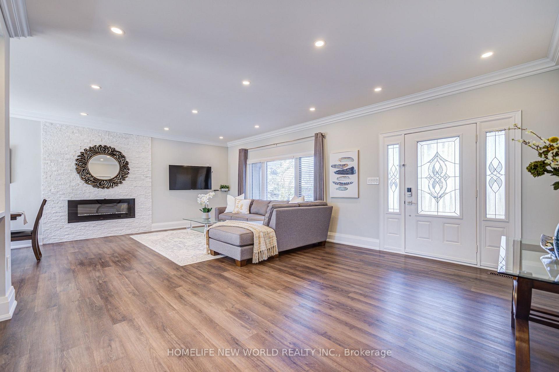 Photo 12 of 215 Willow Drive, Georgina, Keswick South — HOMEH