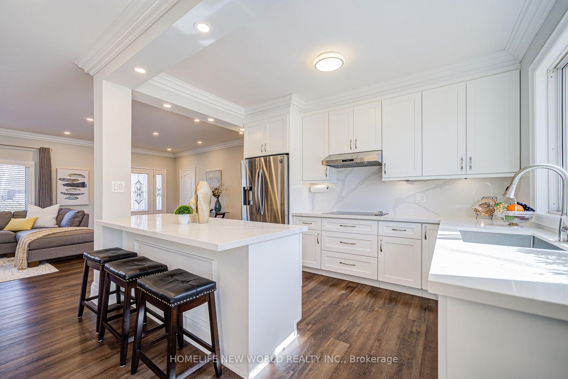 Photo 19 of 215 Willow Drive, Georgina, Keswick South — HOMEH