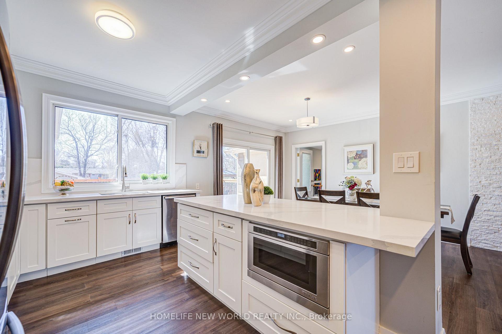 Photo 22 of 215 Willow Drive, Georgina, Keswick South — HOMEH