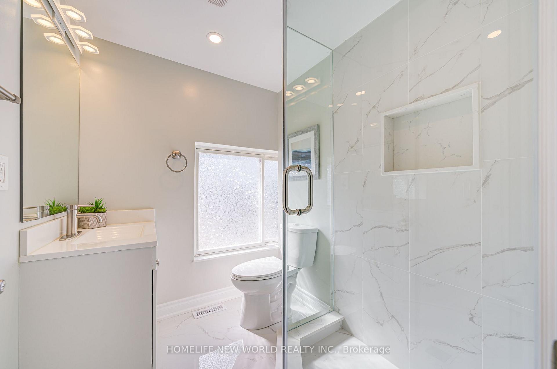Photo 34 of 215 Willow Drive, Georgina, Keswick South — HOMEH