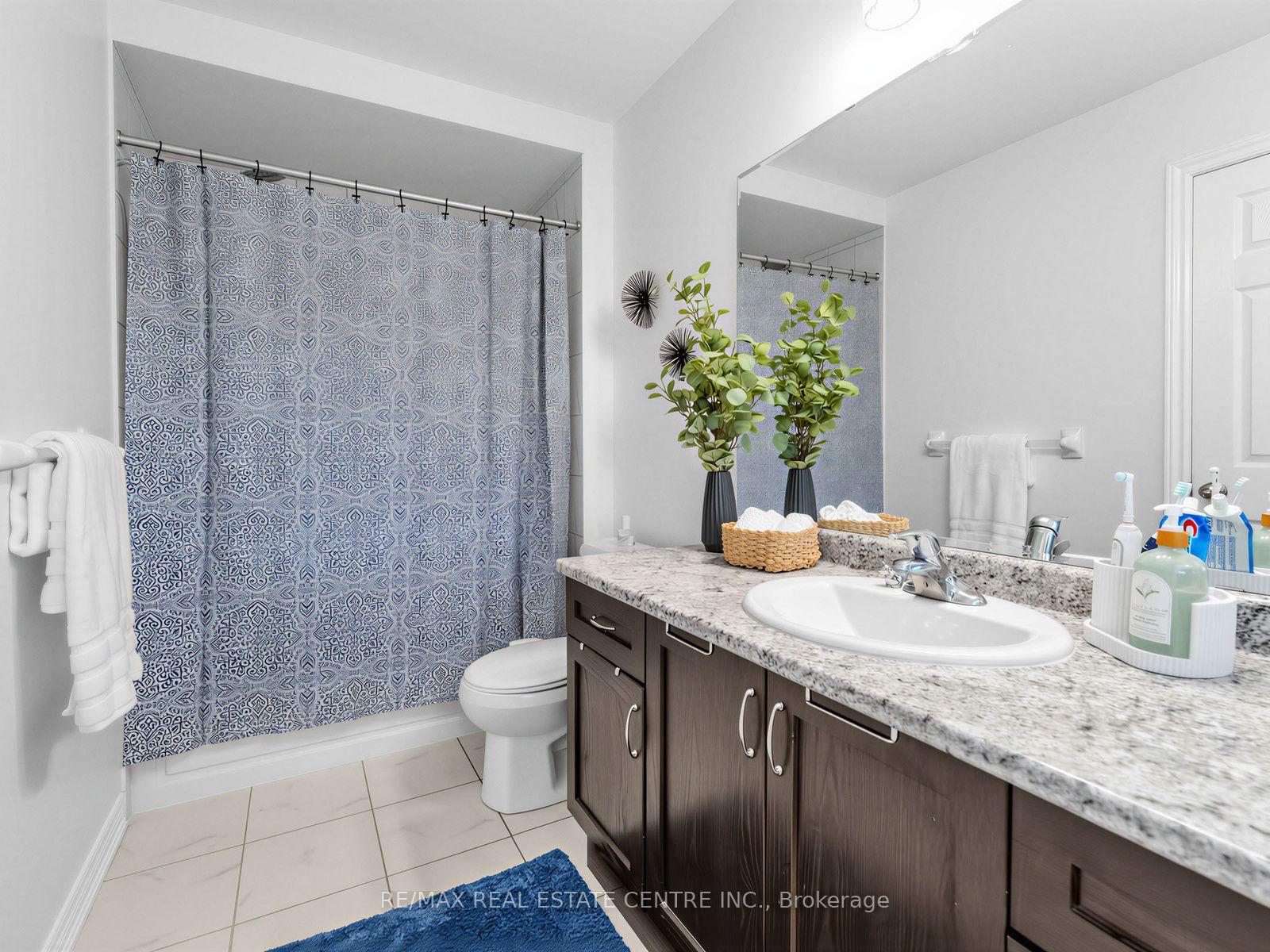 Photo 18 of Unit 35, 755 Linden Drive, Cambridge, Preston Heights — HOMEH
