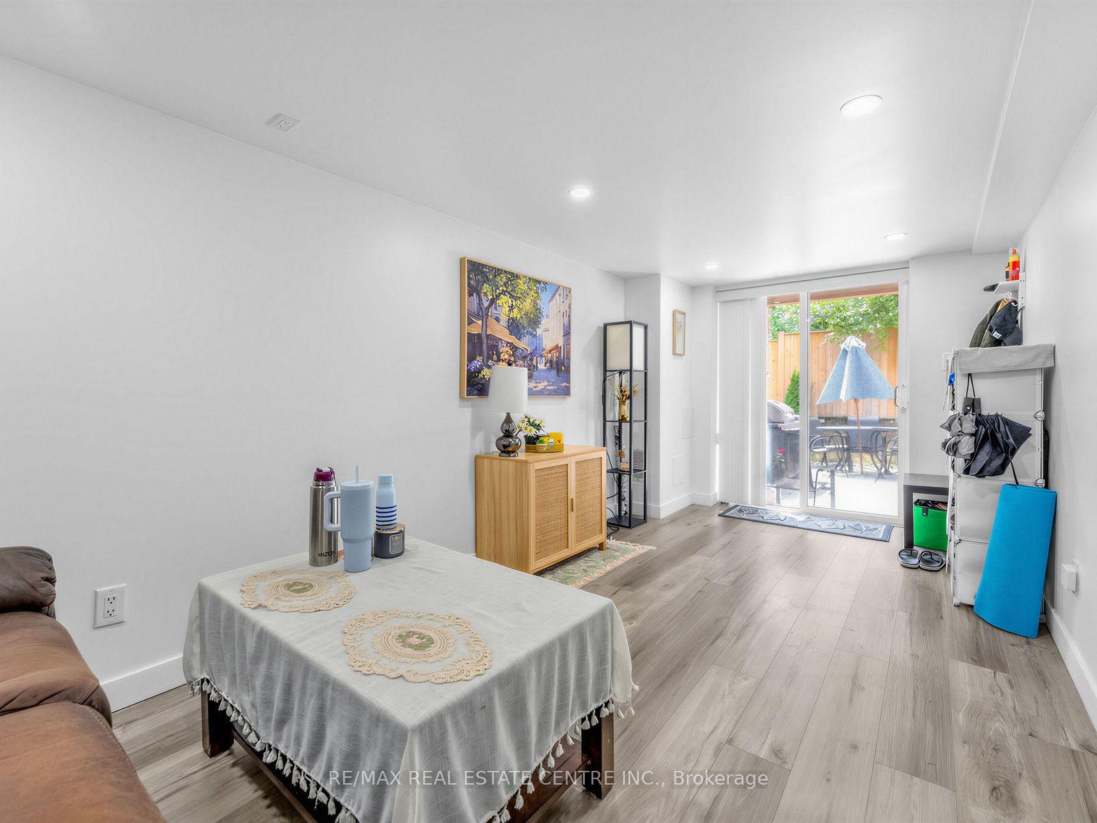 Photo 23 of Unit 35, 755 Linden Drive, Cambridge, Preston Heights — HOMEH