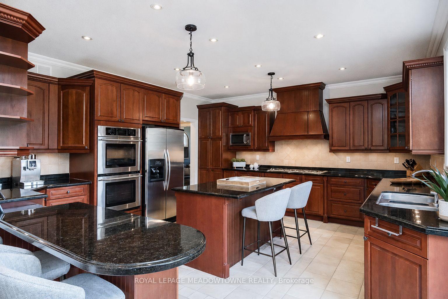 Photo 15 of 4215 Ennisclare Drive, Milton, Rural Nassagaweya — HOMEH