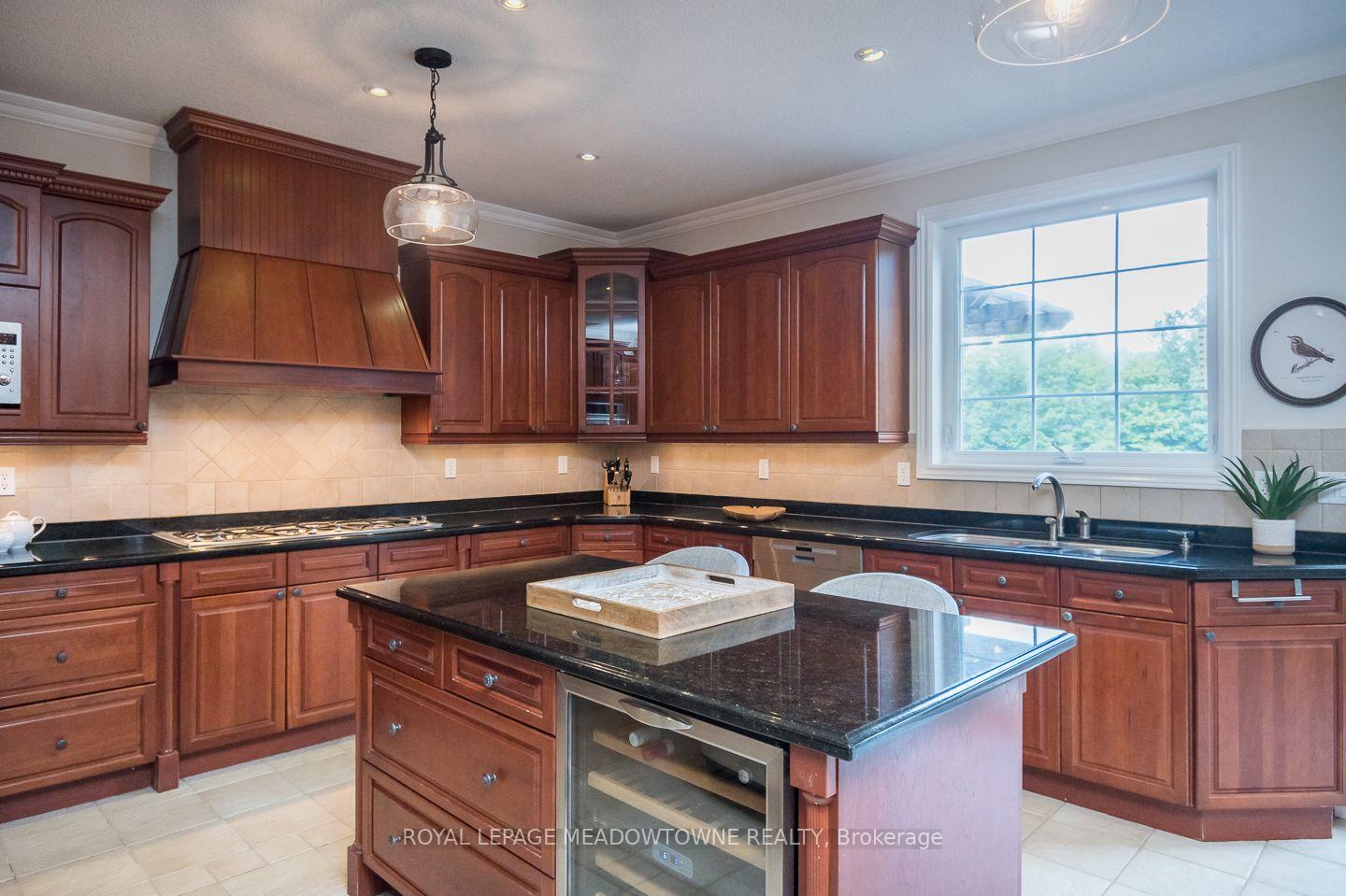 Photo 16 of 4215 Ennisclare Drive, Milton, Rural Nassagaweya — HOMEH