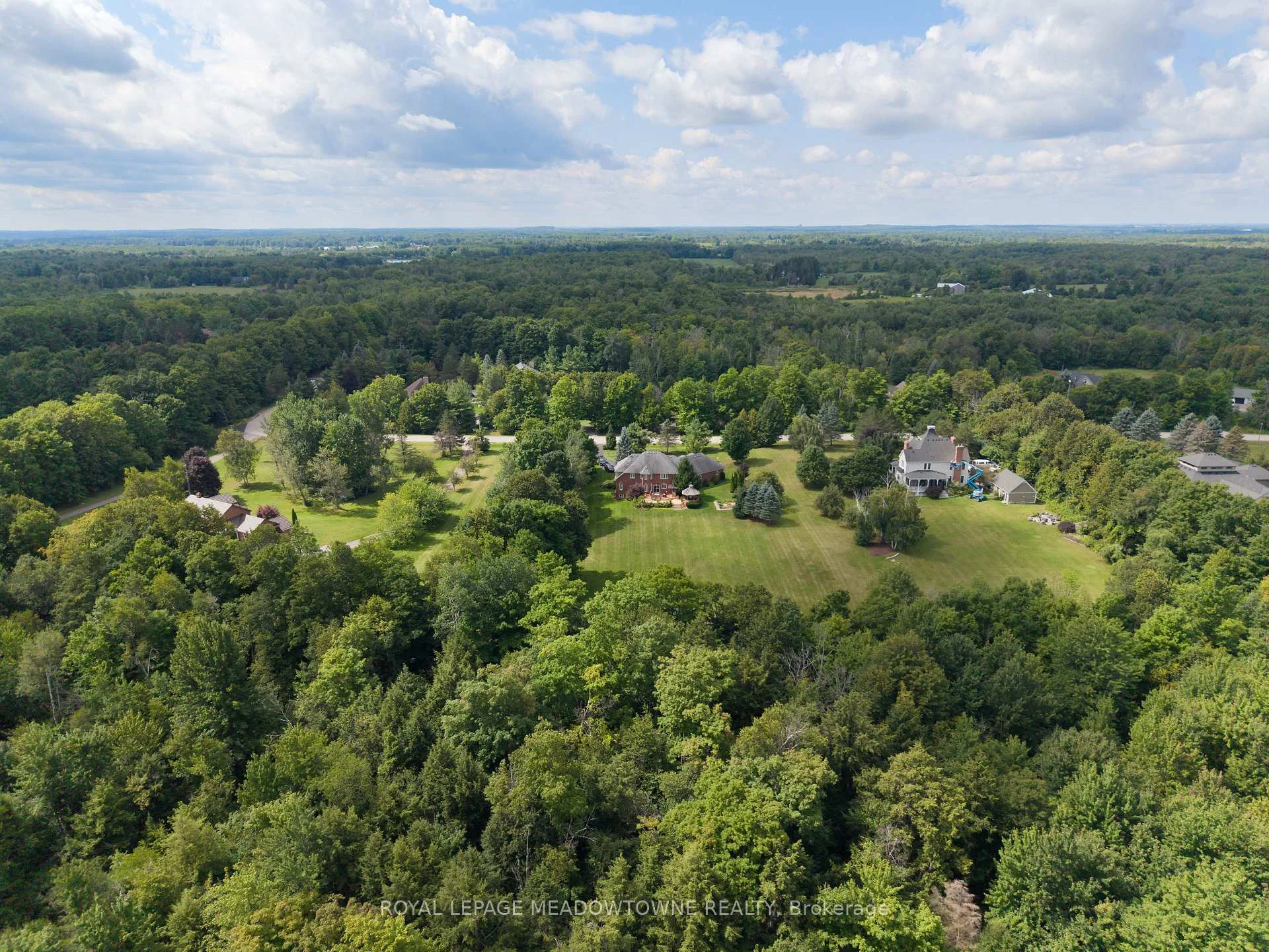 Photo 37 of 4215 Ennisclare Drive, Milton, Rural Nassagaweya — HOMEH