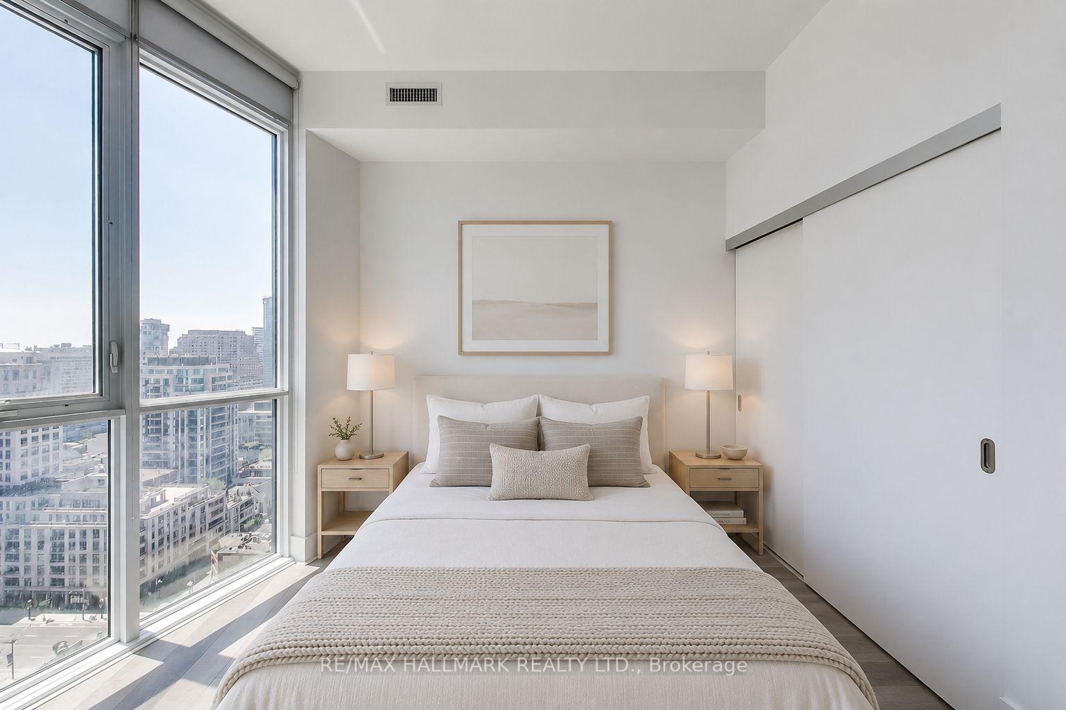 Photo 7 of Unit 2107, 32 Davenport Road, Toronto, The Annex — HOMEH