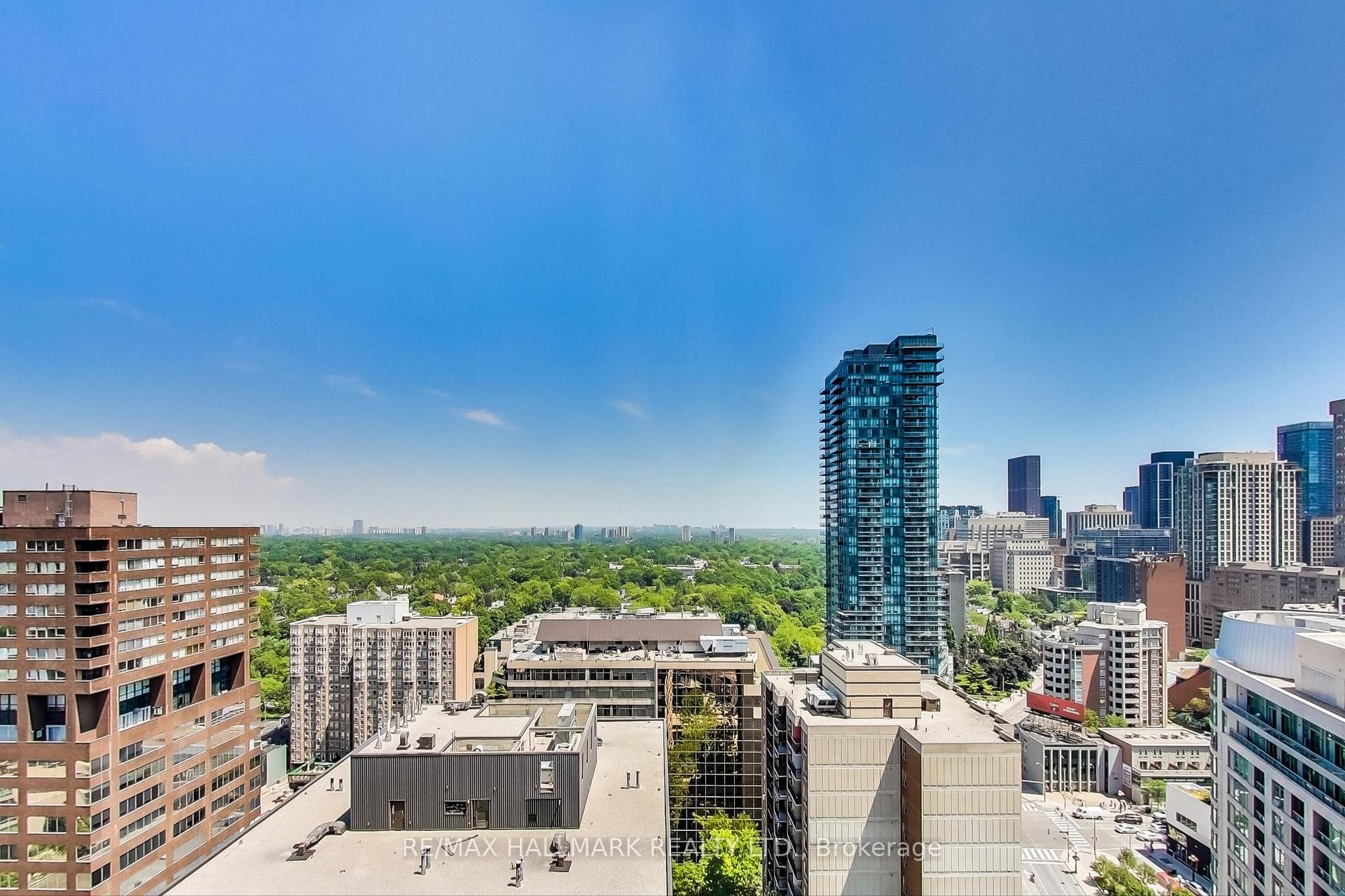 Photo 10 of Unit 2107, 32 Davenport Road, Toronto, The Annex — HOMEH