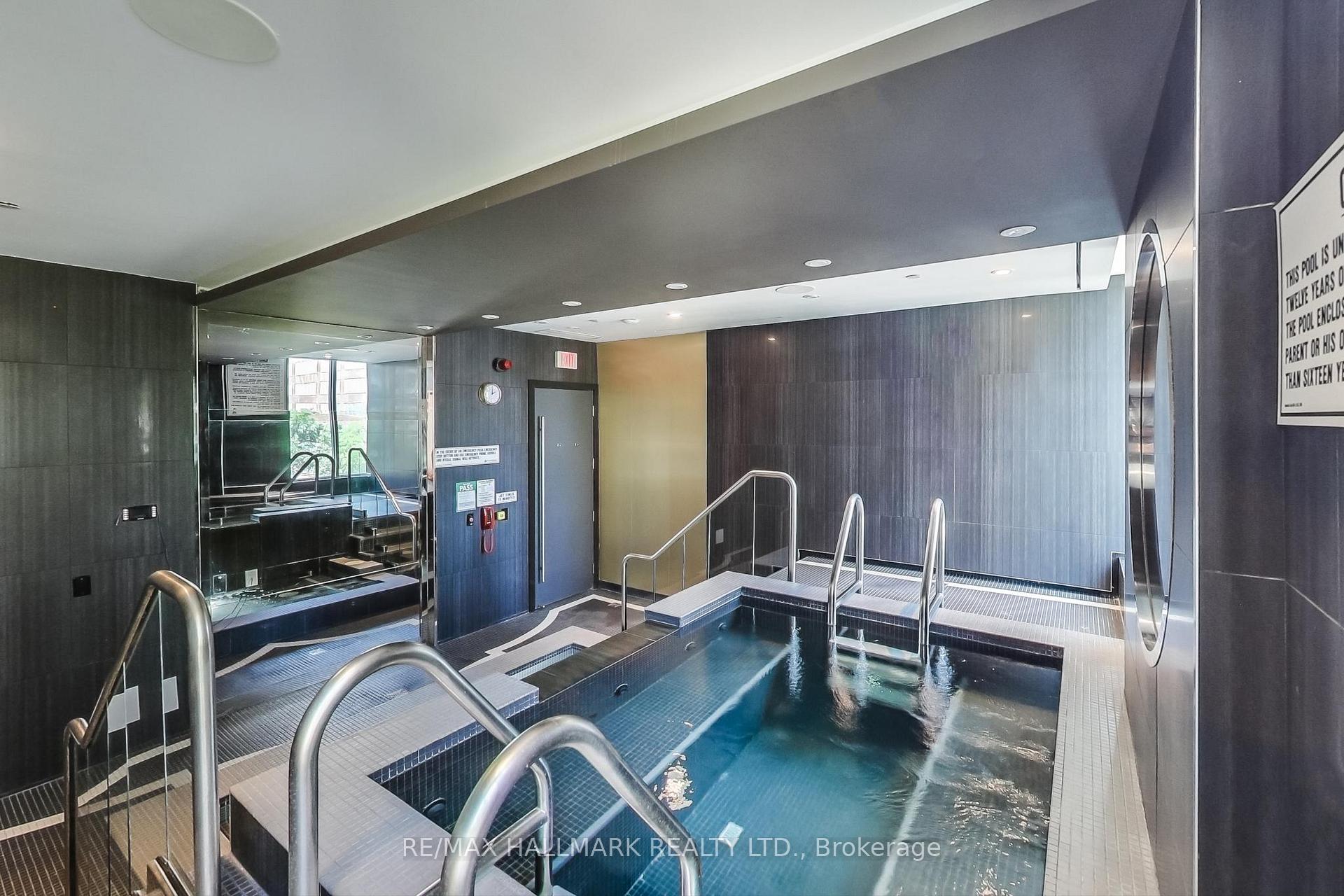 Photo 15 of Unit 2107, 32 Davenport Road, Toronto, The Annex — HOMEH