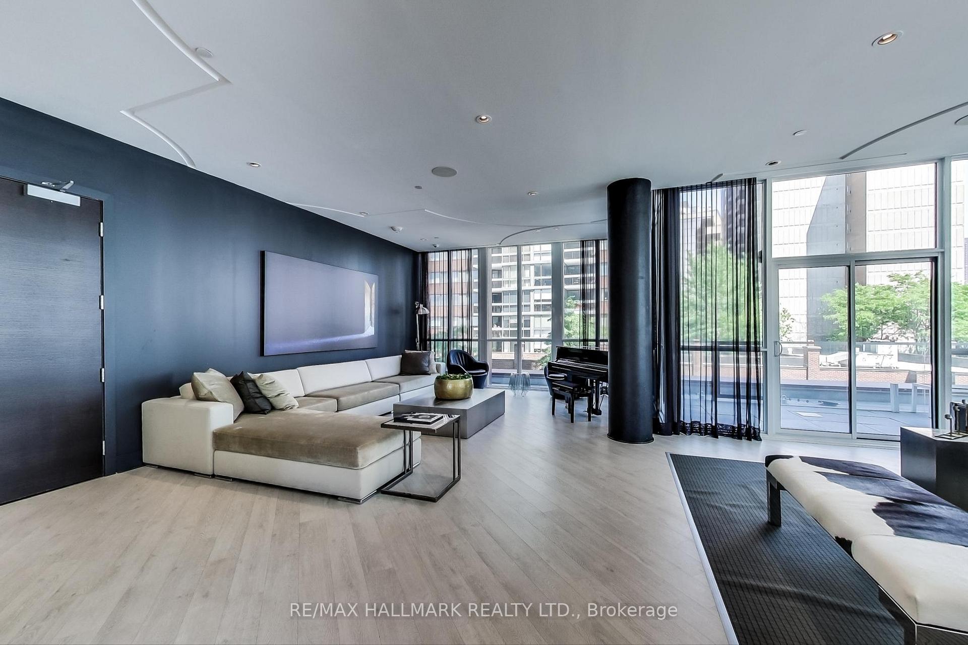 Photo 18 of Unit 2107, 32 Davenport Road, Toronto, The Annex — HOMEH