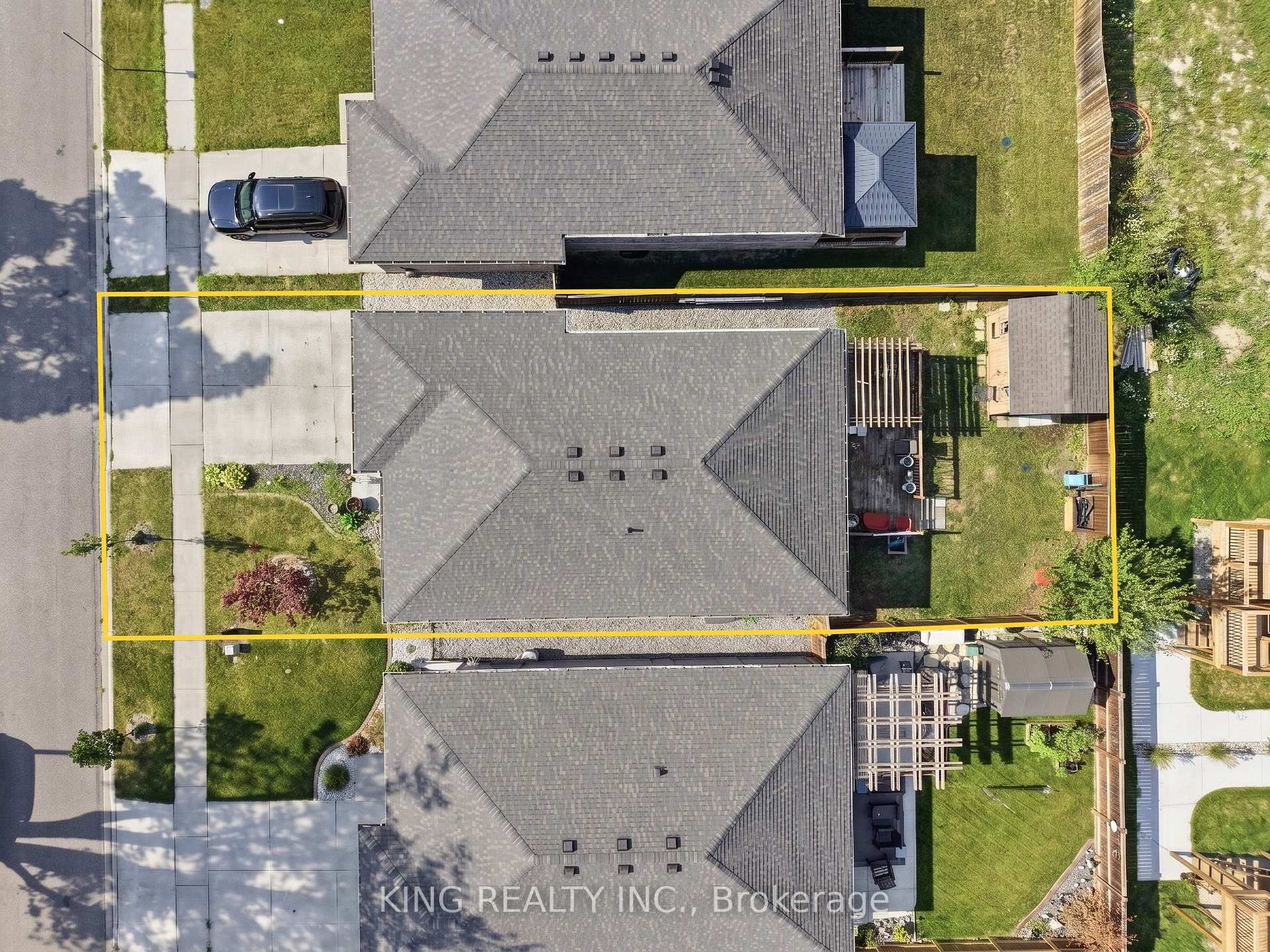 Photo 2 of 950 Ellrose Avenue, Windsor — HOMEH