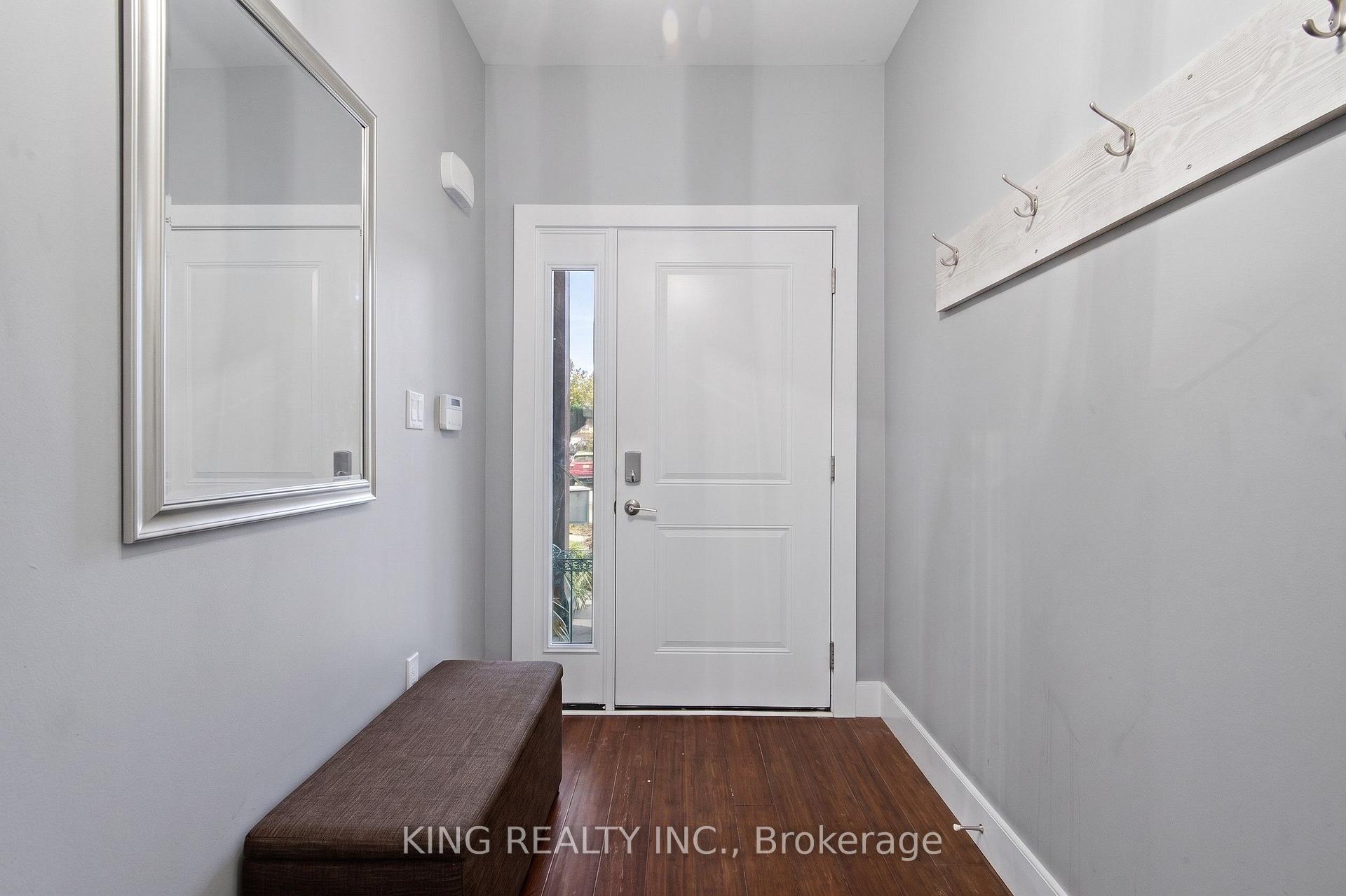 Photo 8 of 950 Ellrose Avenue, Windsor — HOMEH