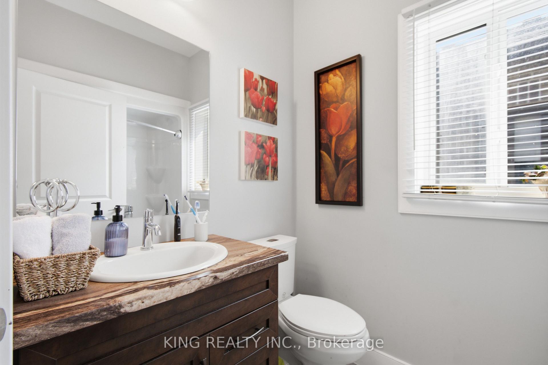 Photo 10 of 950 Ellrose Avenue, Windsor — HOMEH
