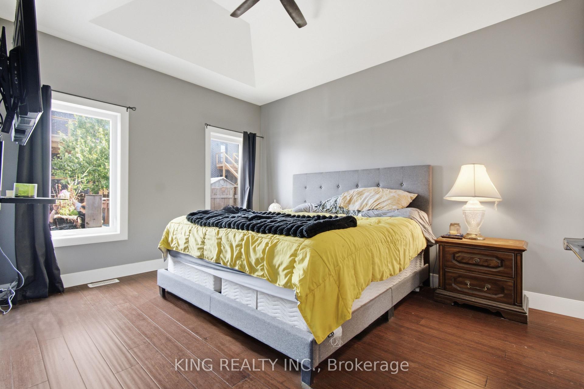 Photo 20 of 950 Ellrose Avenue, Windsor — HOMEH