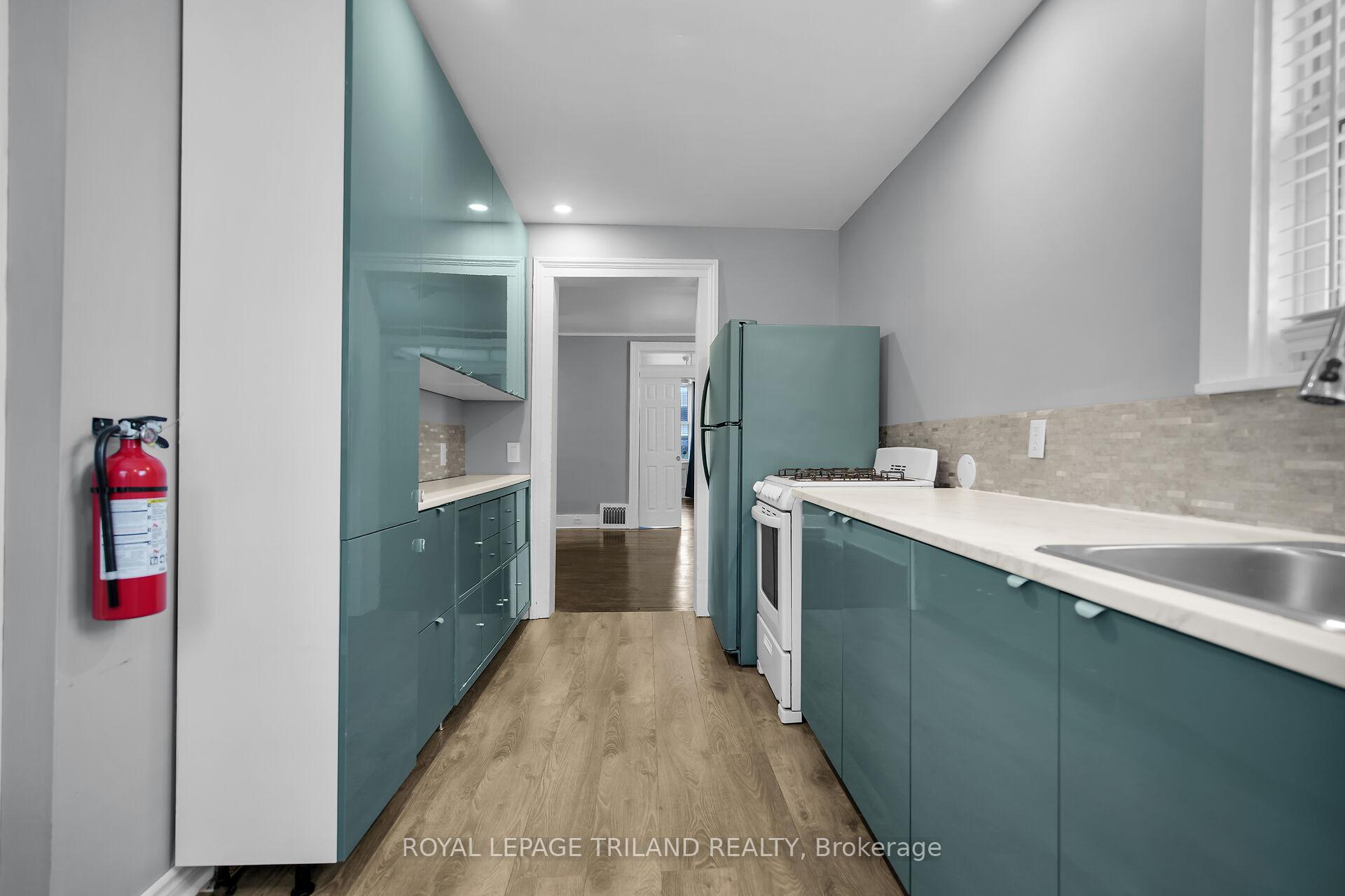 Photo 4 of Unit 1, 122 Centre Street, St. Thomas — HOMEH