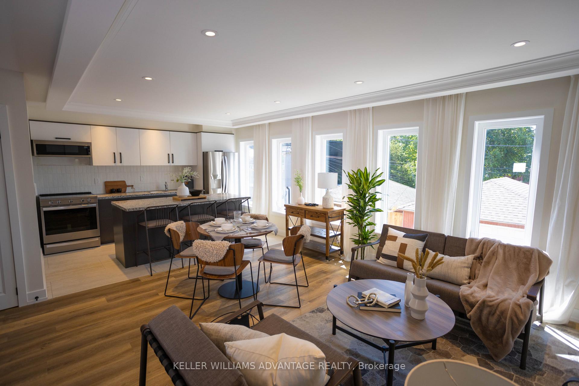 Photo 7 of Unit Unit 3, 50 Castleton Avenue, Toronto, Rockcliffe-Smythe — HOMEH