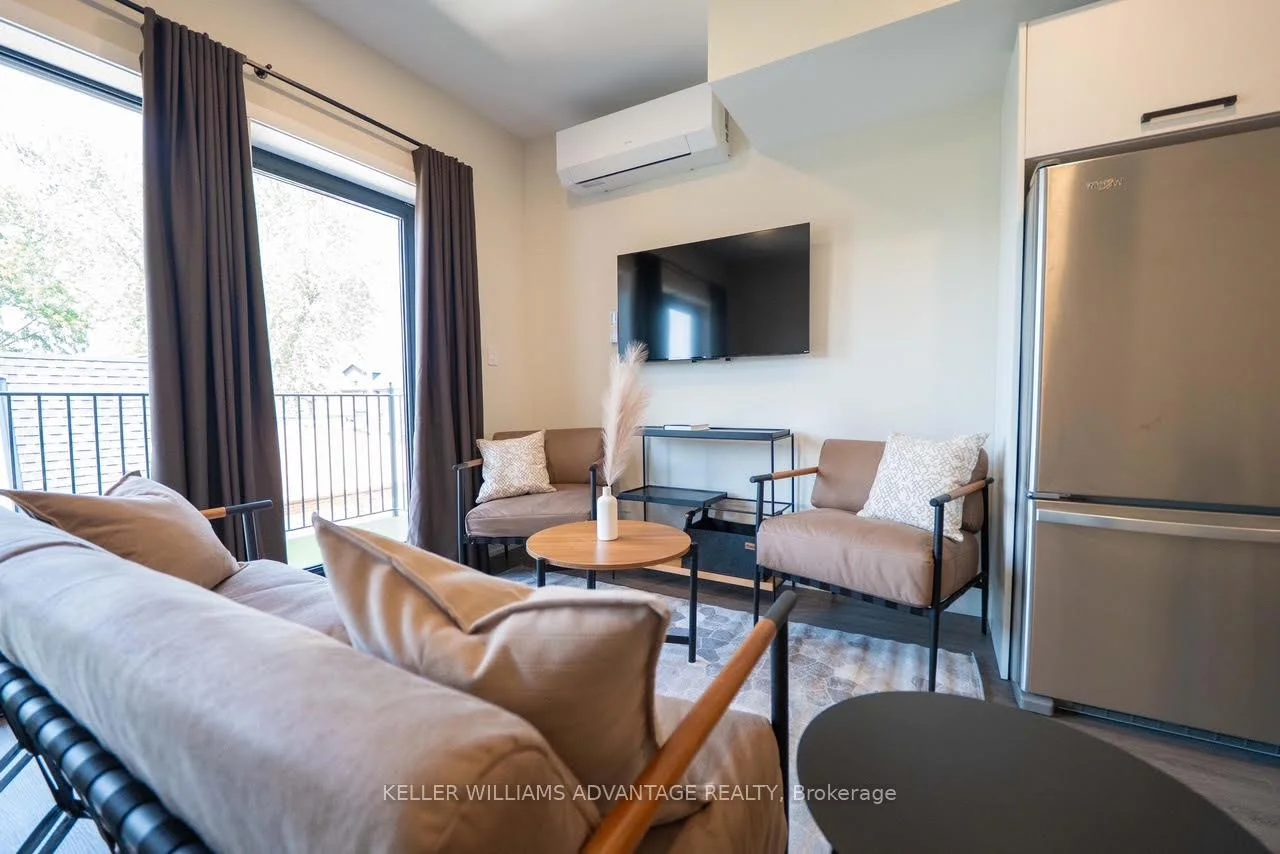 Photo 10 of Unit Unit 3, 50 Castleton Avenue, Toronto, Rockcliffe-Smythe — HOMEH