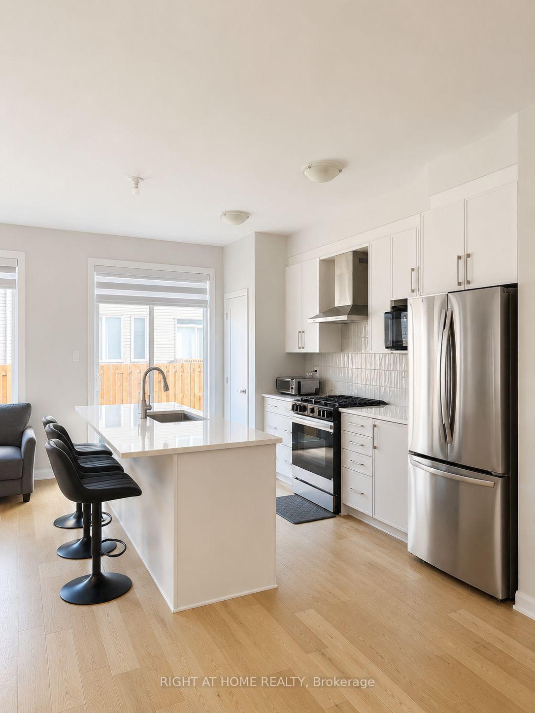 Photo 14 of 751 Fairline Row, Ottawa, Stittsville (North) — HOMEH