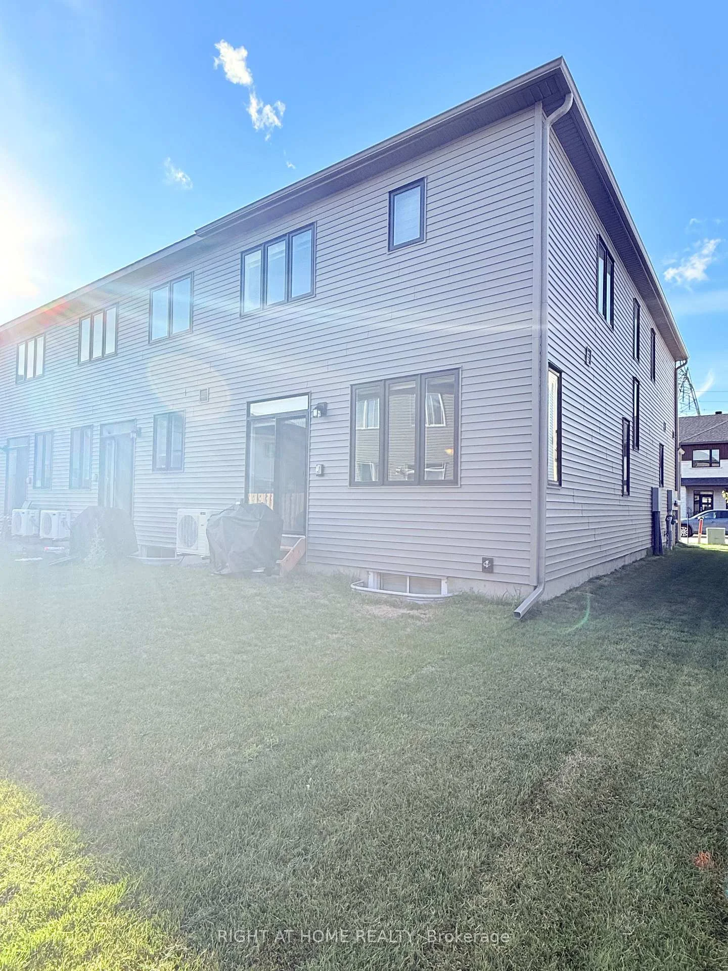 Photo 25 of 751 Fairline Row, Ottawa, Stittsville (North) — HOMEH