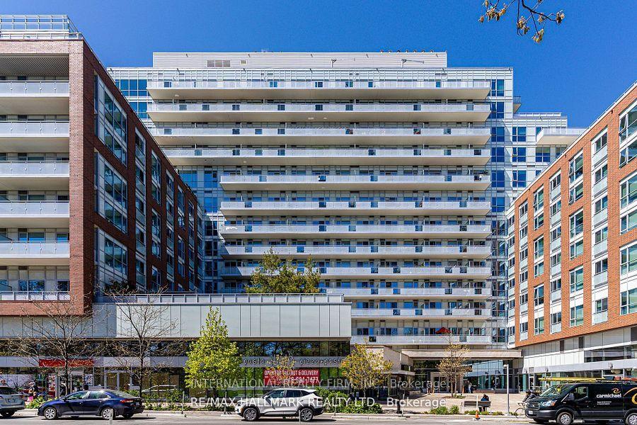 Front of Unit 717, 1830 Bloor Street W
