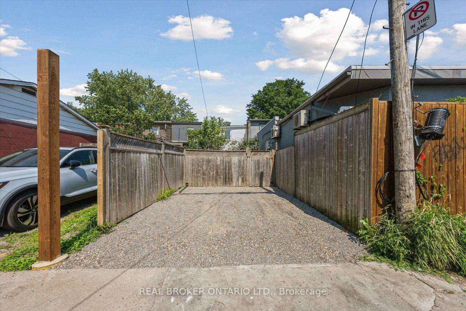 Photo 21 of 44 Logan Avenue, Toronto, South Riverdale — HOMEH