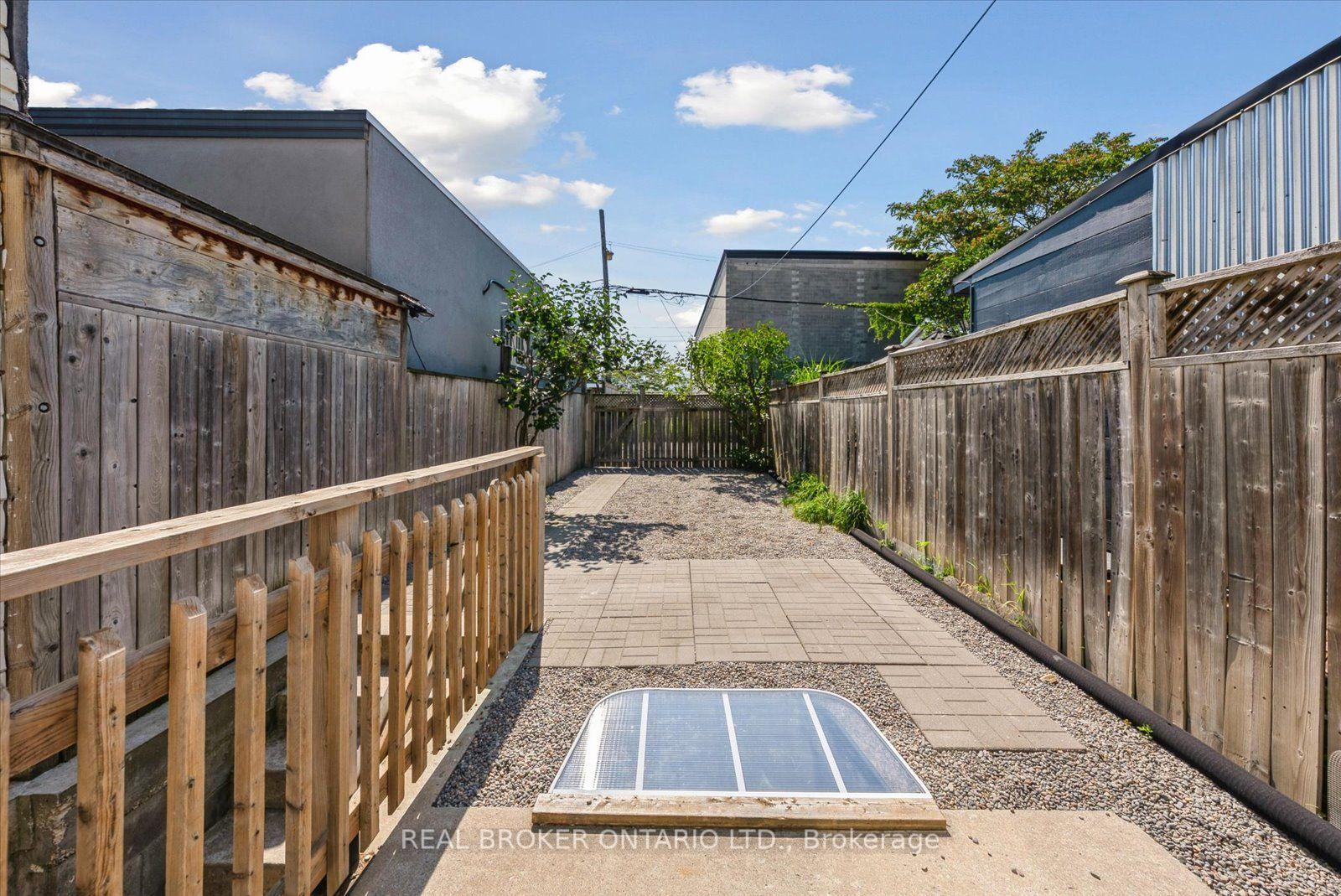 Photo 24 of 44 Logan Avenue, Toronto, South Riverdale — HOMEH
