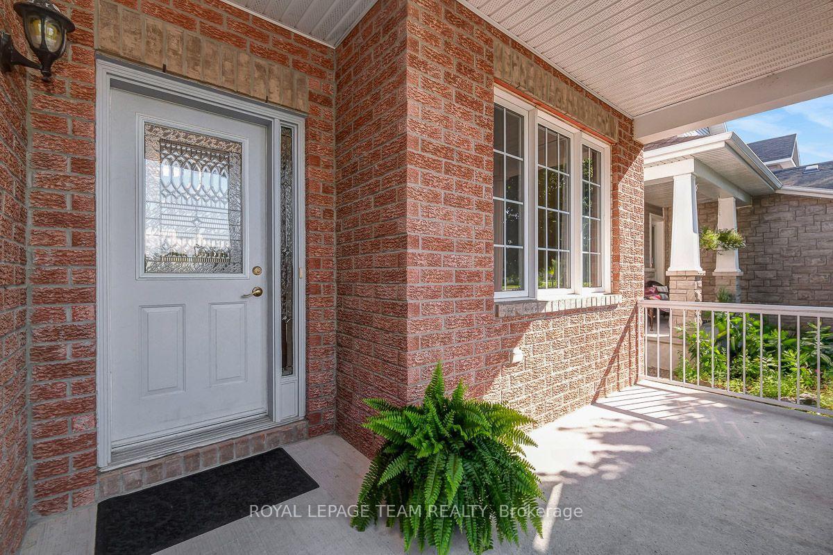 Photo 2 of 92 Hartsmere Drive, Ottawa, Stittsville (South) — HOMEH